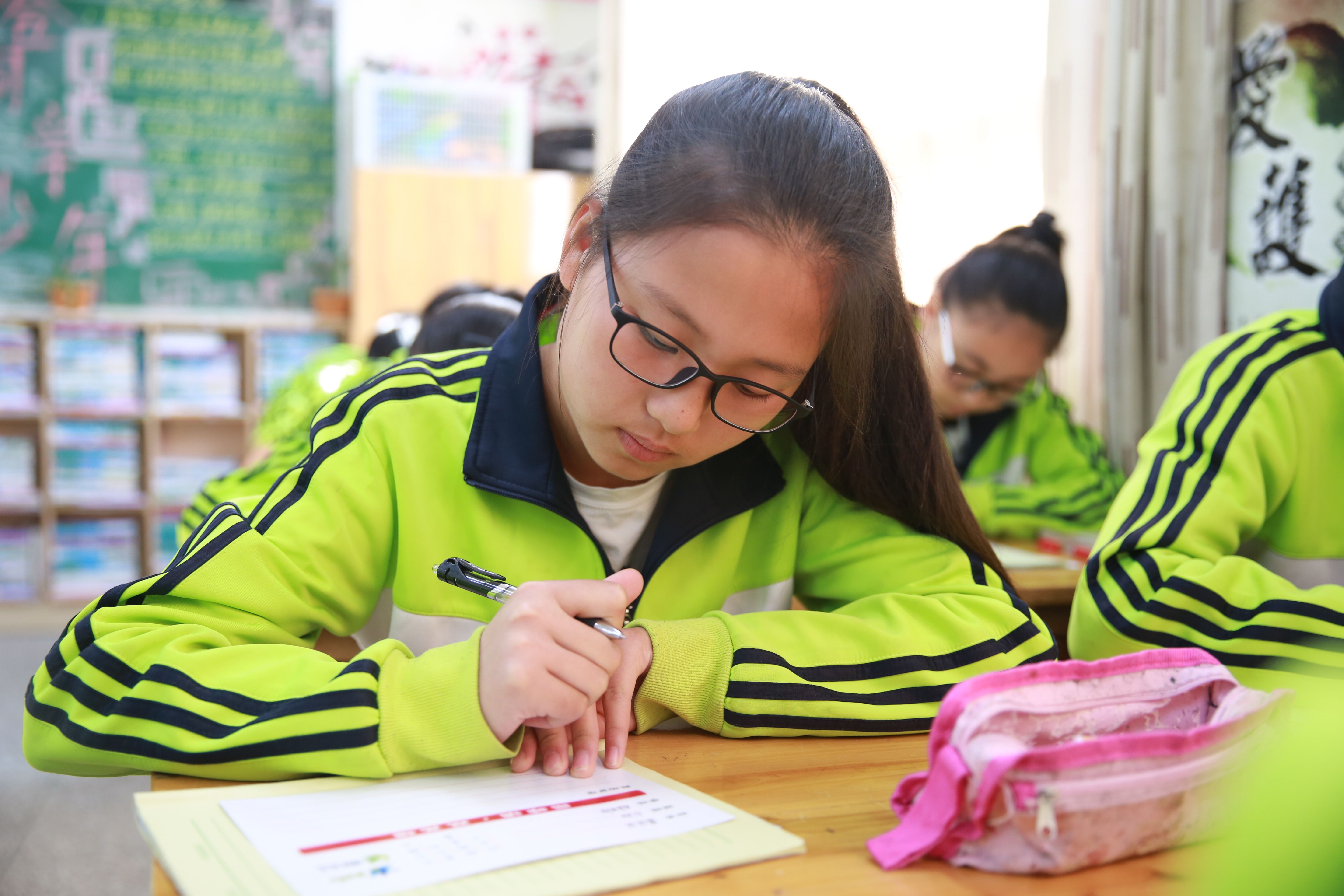 同学们写出自己的梦想.jpg